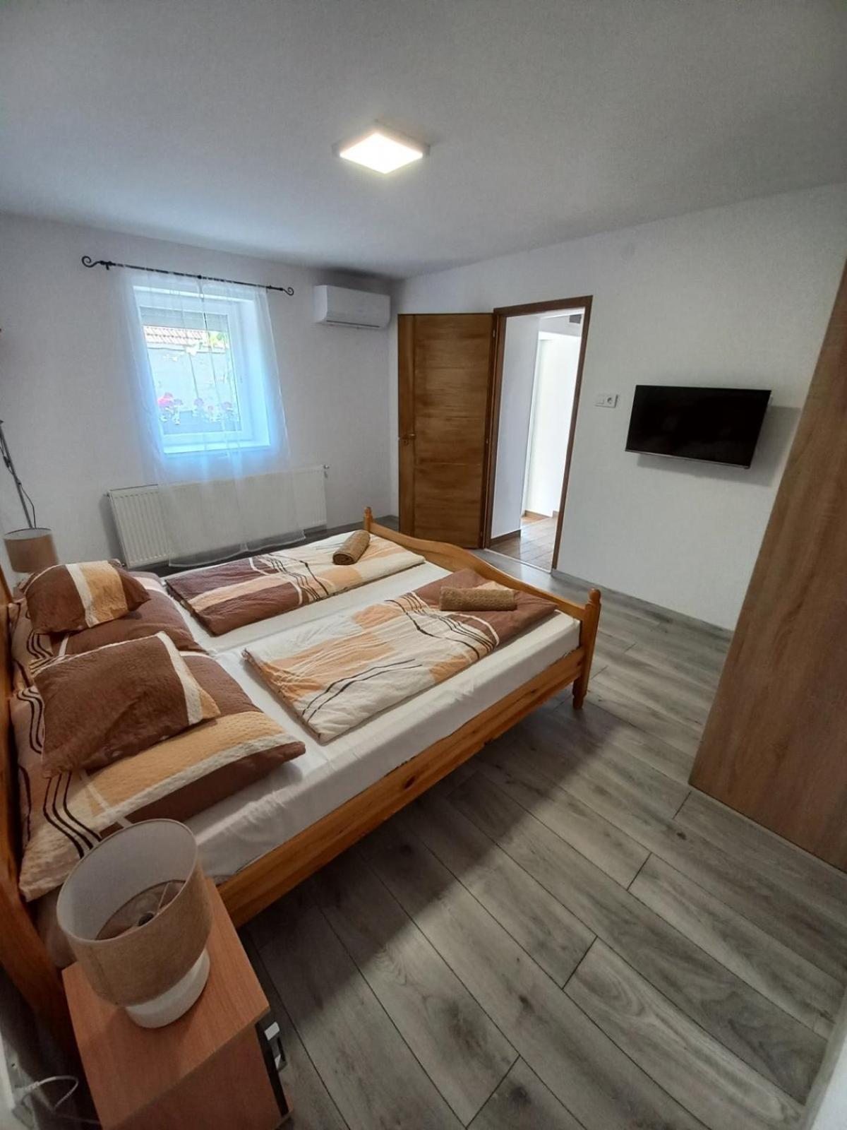 Oazis Apartman Sárospatak 外观 照片